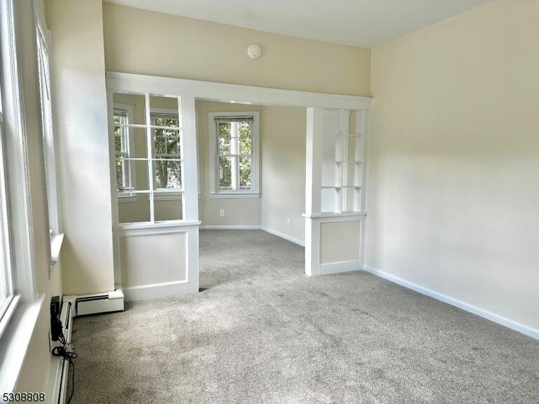 Property listing MLS 4049504 photo 2