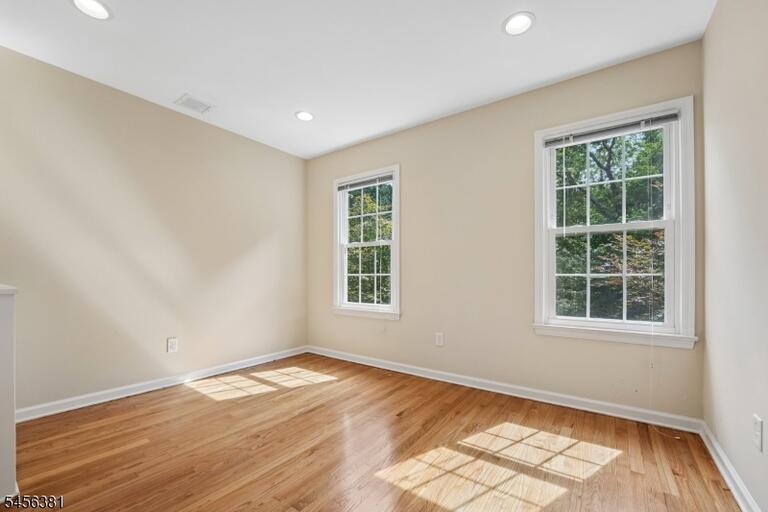 Property listing MLS 4049510 photo 18