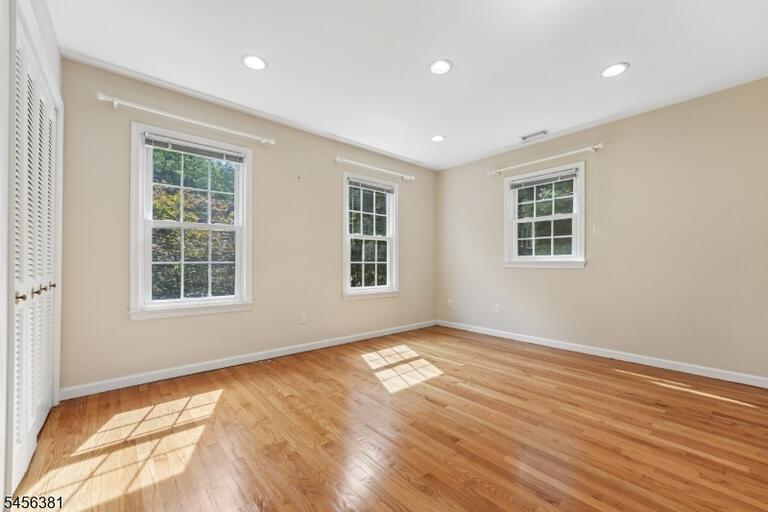Property listing MLS 4049510 photo 19