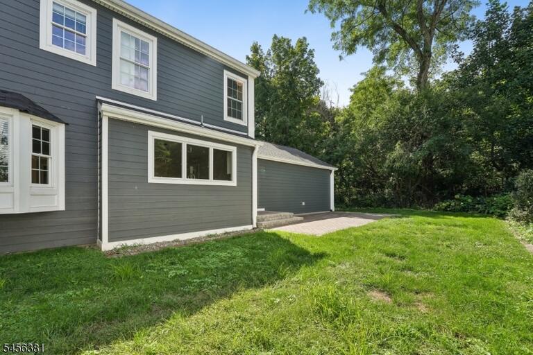 Property listing MLS 4049510 photo 28