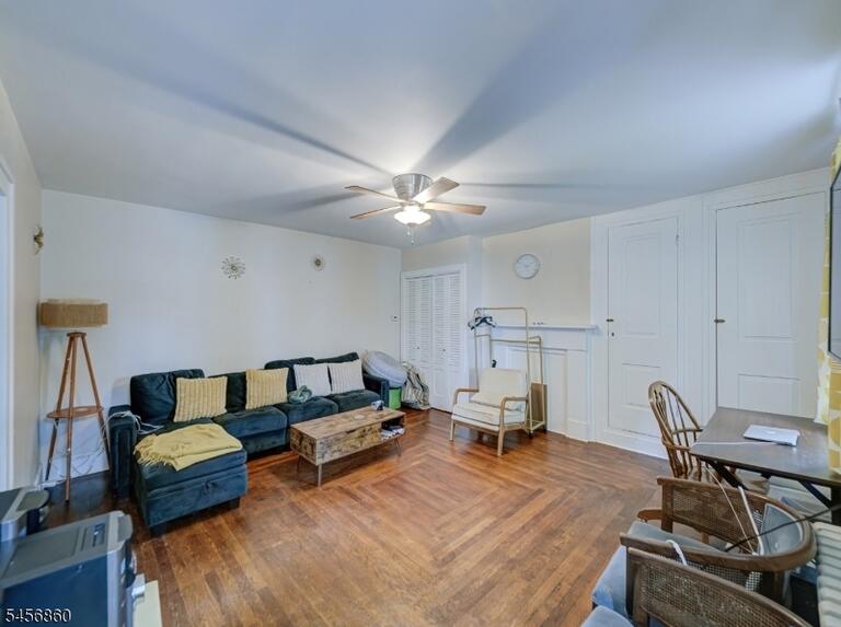Property listing MLS 4049520 photo 22