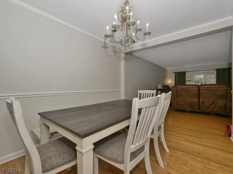 Property listing MLS 4049524 photo 11