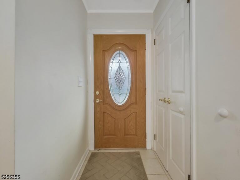 Property listing MLS 4049524 photo 5