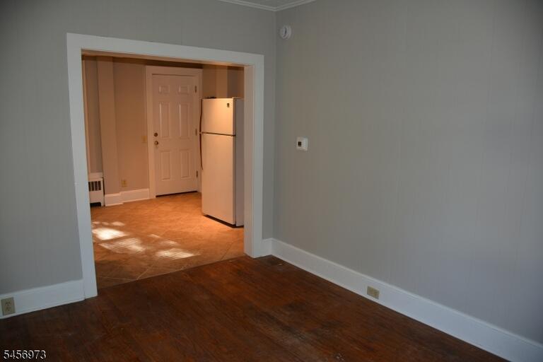 Property listing MLS 4049546 photo 3