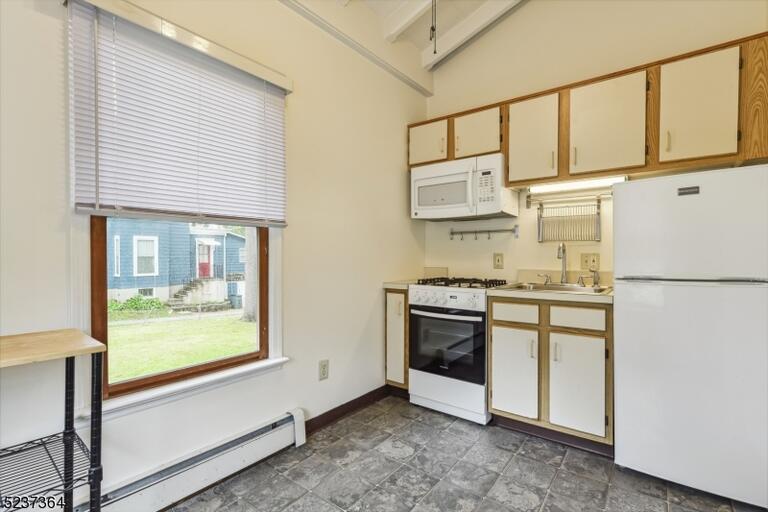 Property listing MLS 4049552 photo 9