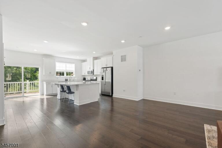 Property listing MLS 4049561 photo 10
