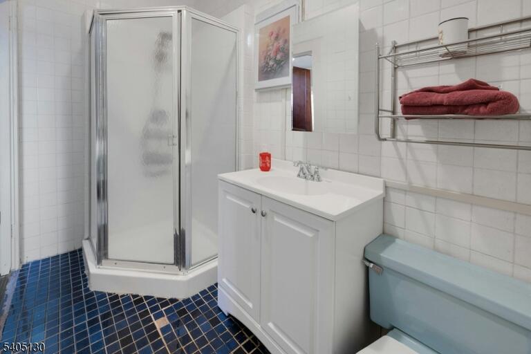 Property listing MLS 4049564 photo 15
