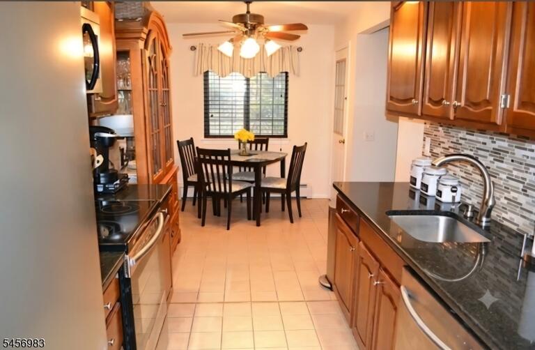 Property listing MLS 4049572 photo 1