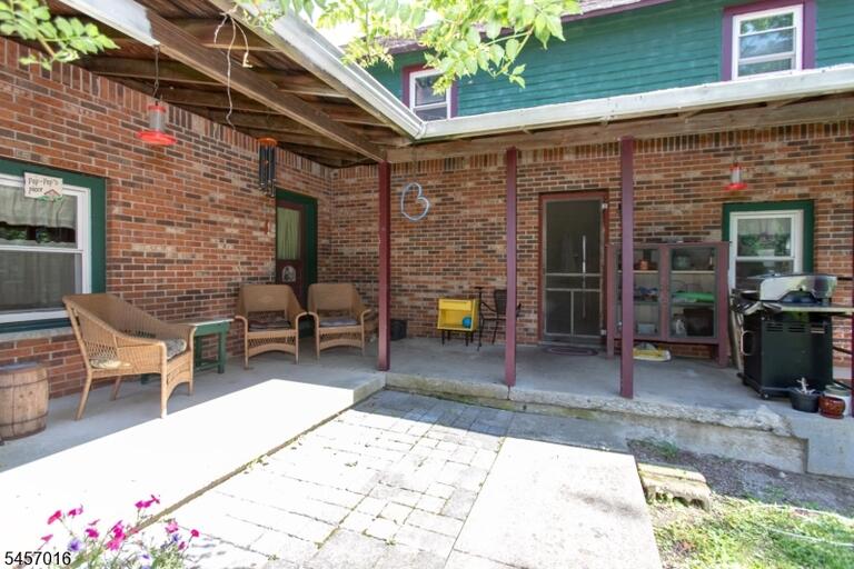 Property listing MLS 4049577 photo 3