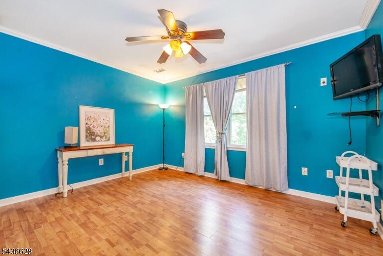 Property listing MLS 4049585 photo 37