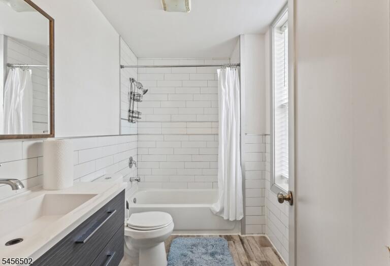 Property listing MLS 4049606 photo 9