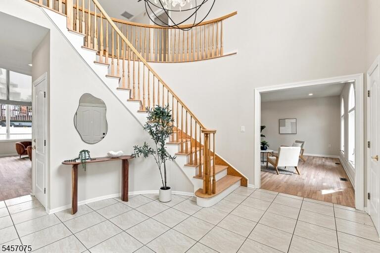 Property listing MLS 4049612 photo 5
