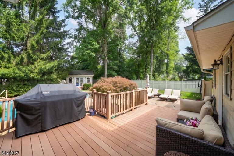 Property listing MLS 4049624 photo 29