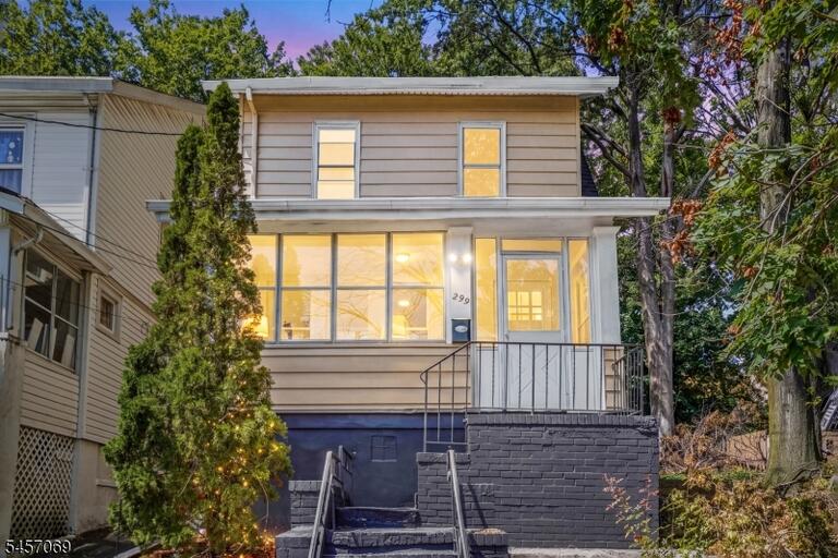 Property listing MLS 4049633 photo 1