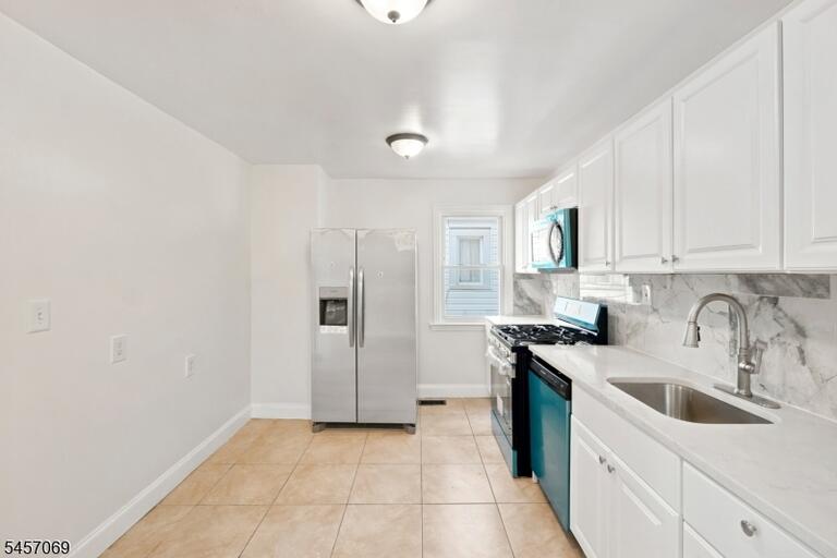 Property listing MLS 4049633 photo 16