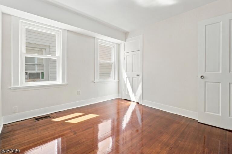 Property listing MLS 4049633 photo 27