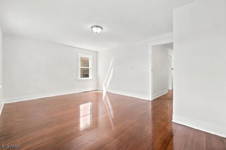 Property listing MLS 4049633 photo 30
