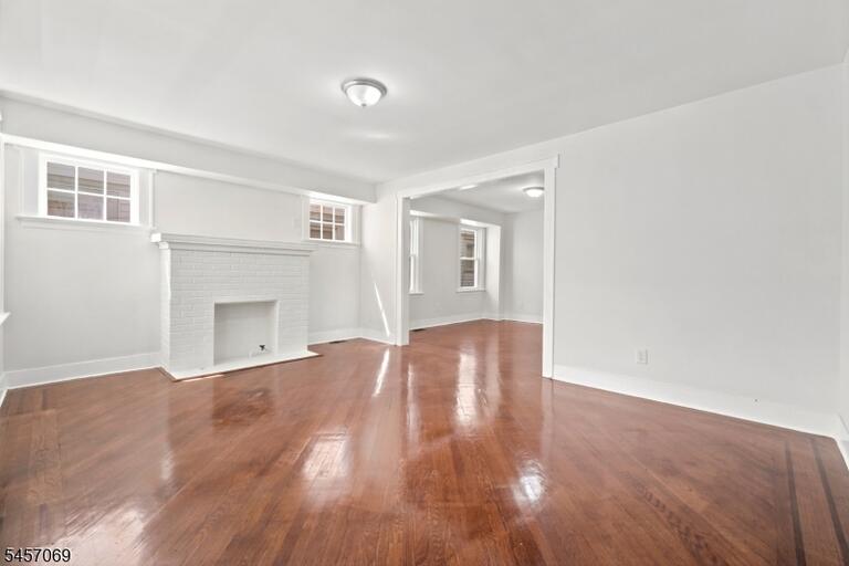 Property listing MLS 4049633 photo 8
