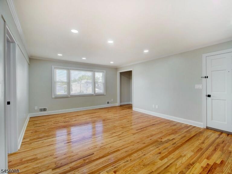 Property listing MLS 4049636 photo 24