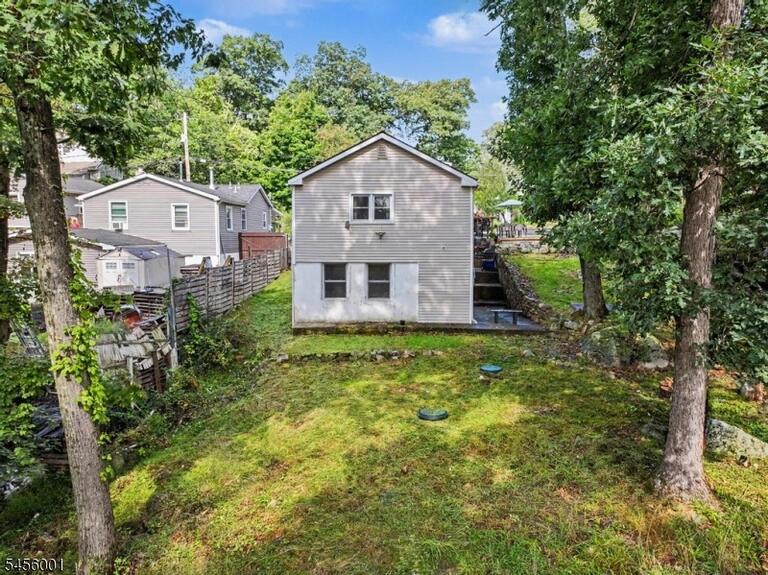 Property listing MLS 4049638 photo 32