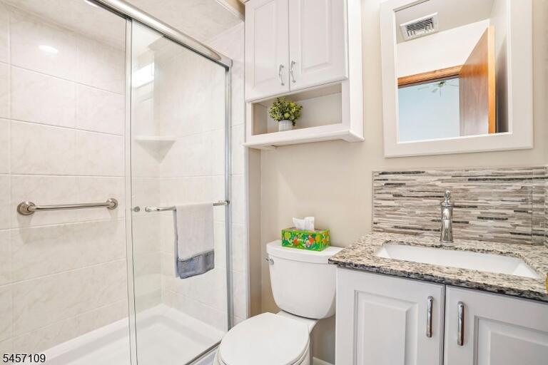 Property listing MLS 4049640 photo 18