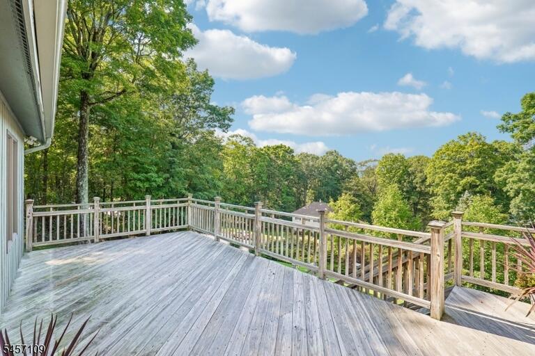 Property listing MLS 4049640 photo 8