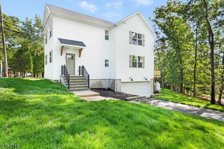 Property listing MLS 4049653 photo 1