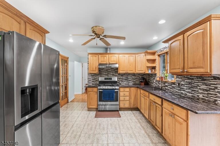 Property listing MLS 4049658 photo 7