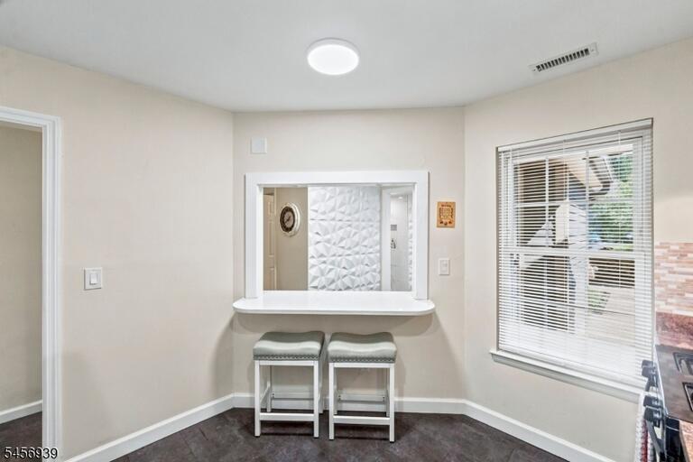 Property listing MLS 4049664 photo 9