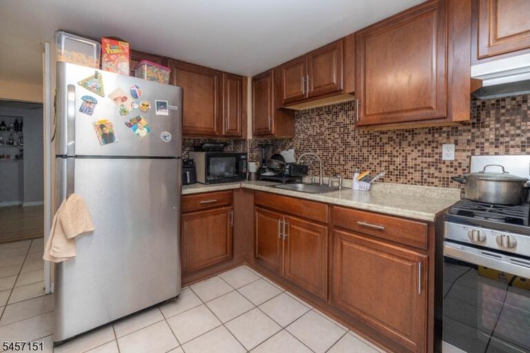 Property listing MLS 4049669 photo 5