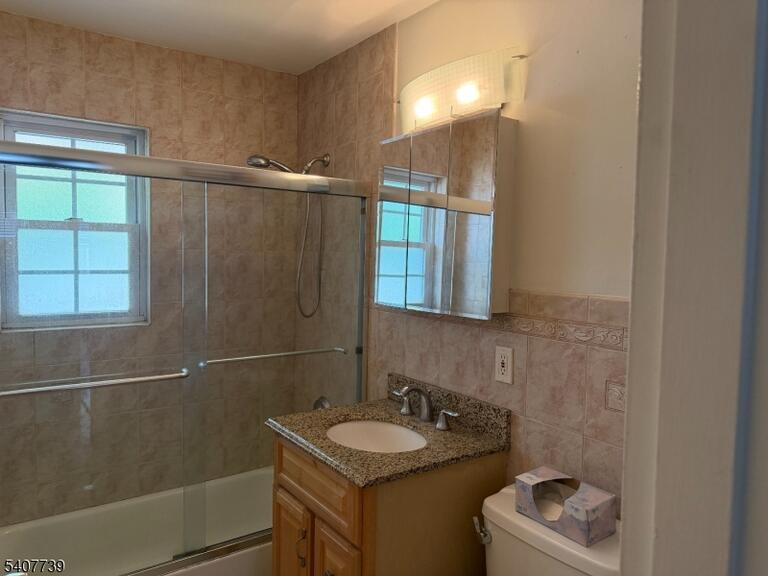 Property listing MLS 4049671 photo 11