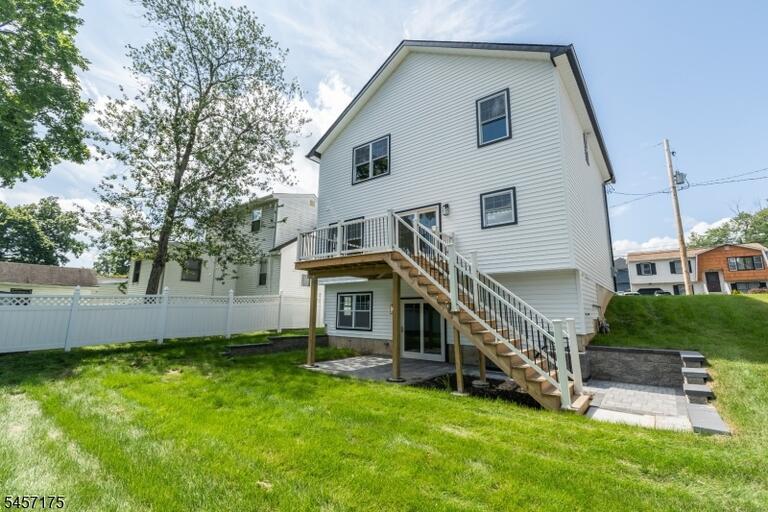 Property listing MLS 4049676 photo 22