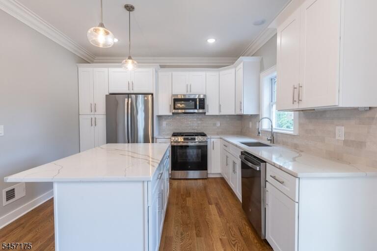 Property listing MLS 4049676 photo 5