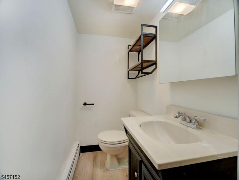 Property listing MLS 4049683 photo 18