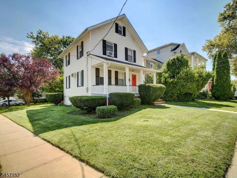 Property listing MLS 4049683 photo 3