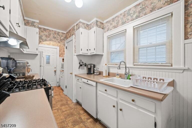 Property listing MLS 4049700 photo 7