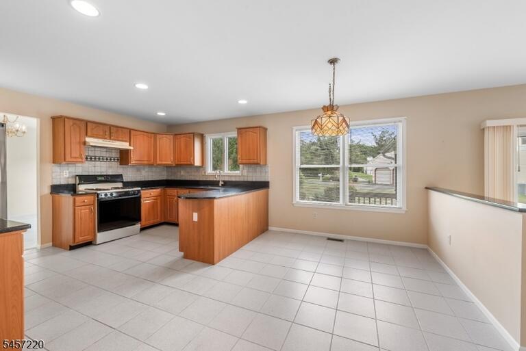 Property listing MLS 4049708 photo 16