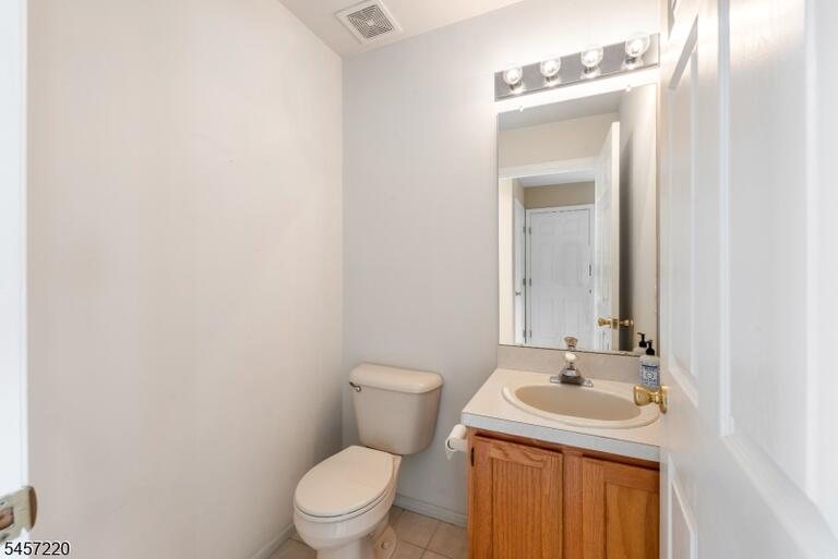 Property listing MLS 4049708 photo 27