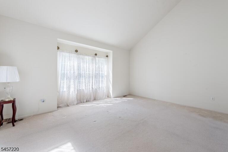 Property listing MLS 4049708 photo 8