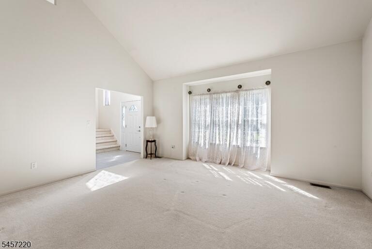 Property listing MLS 4049708 photo 9