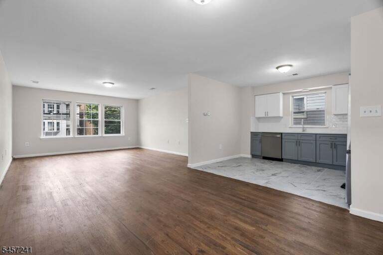 Property listing MLS 4049710 photo 5