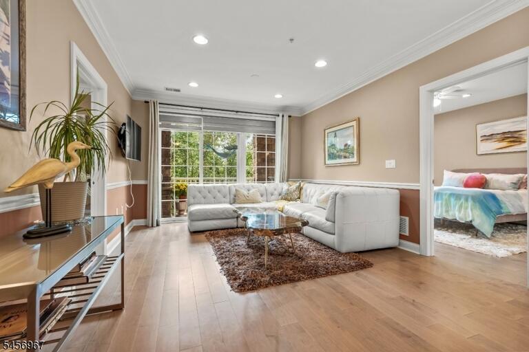 Property listing MLS 4049715 photo 7