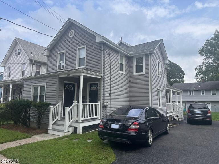 Property listing MLS 4049736 photo 1