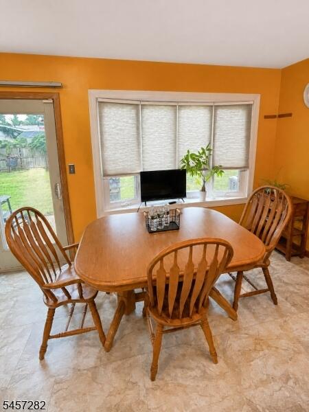 Property listing MLS 4049741 photo 17