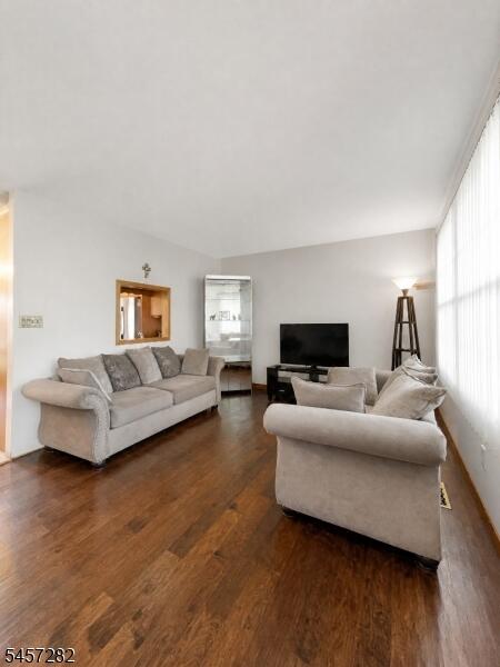 Property listing MLS 4049741 photo 8