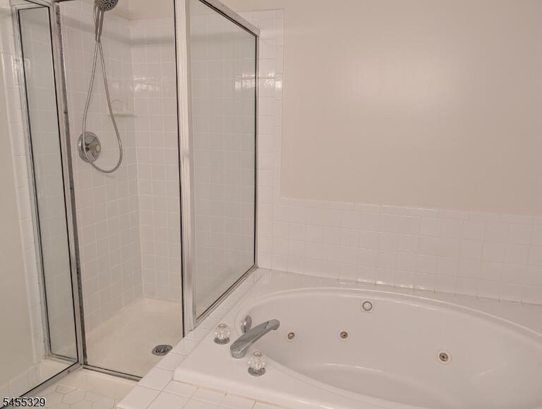 Property listing MLS 4049749 photo 13