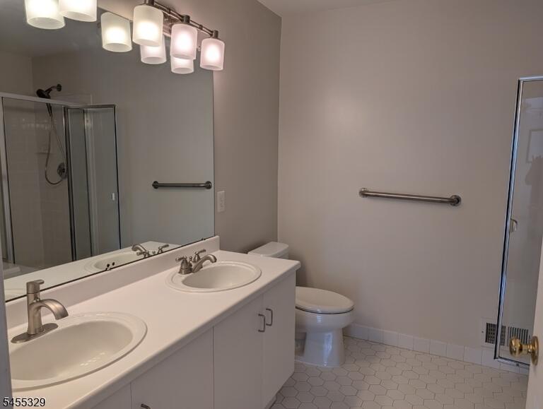 Property listing MLS 4049749 photo 14
