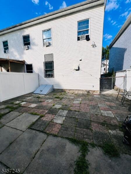 Property listing MLS 4049753 photo 2