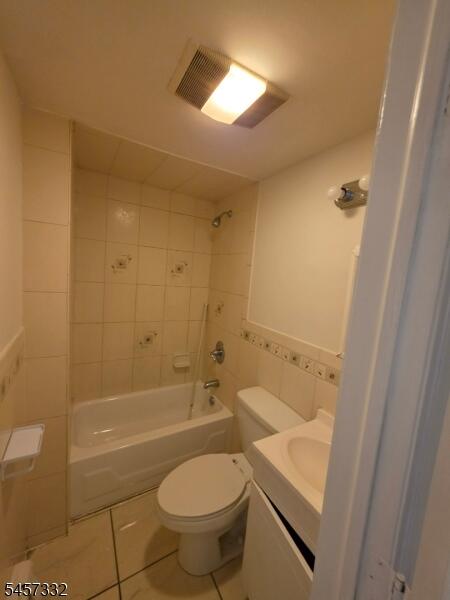 Property listing MLS 4049763 photo 4