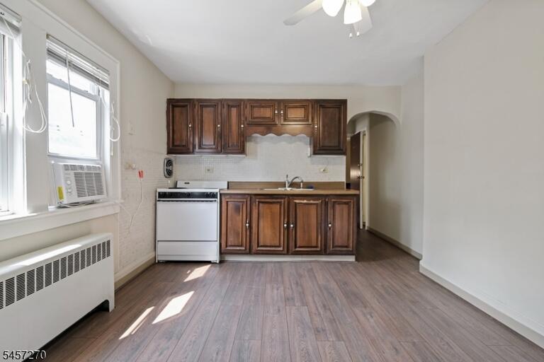 Property listing MLS 4049764 photo 4